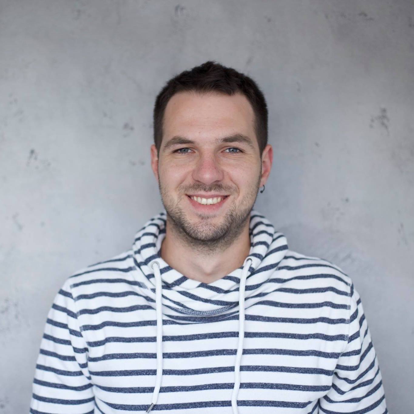 Вітер Максим